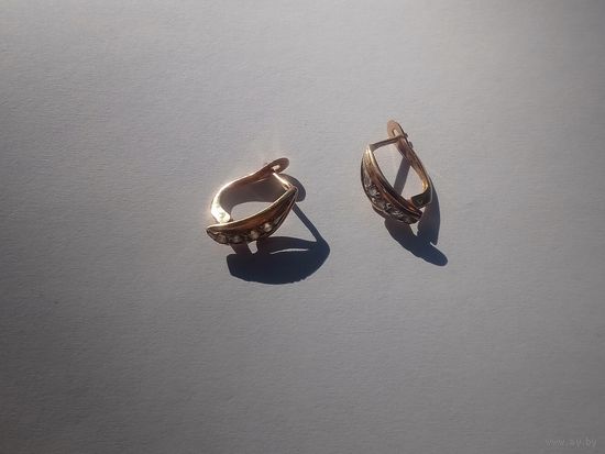 Серьги 585 золото.