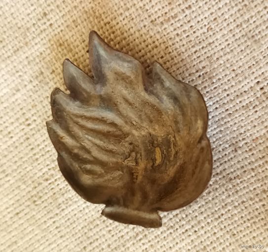 Пламя гренады(?)