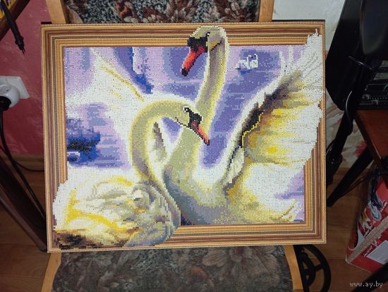 Алмазная вышивка  " Лебединая пара " . 50/40 см. Готовая работа .