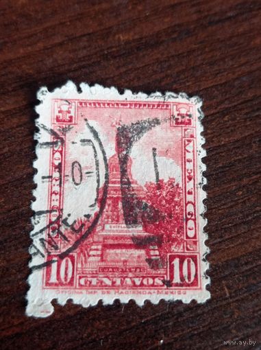 Мексика 1923 года. Памятник последнему правителю ацтеков Куаутемок -парящий орёл