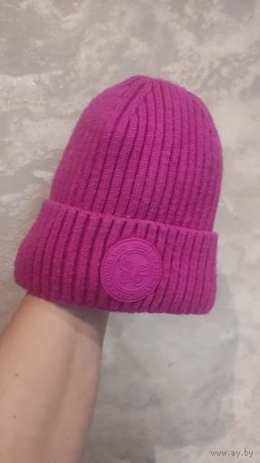 Шапка теплая Acoola размер 52. Цвет фуксия, состояние отличное, б/у пару раз. Купили второпях размер не свой.