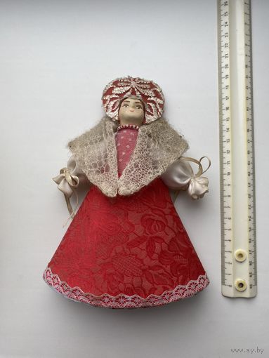 Кукла (лицо Папье-маше). Высота 19 см.