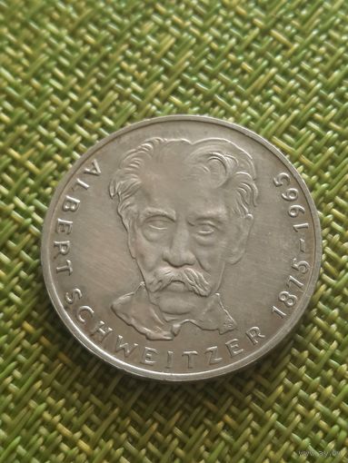 ФРГ 5 Марок 1975 г ( Альберт Швейцер )