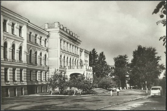 Витебск. Административное здание. Издательство Планета, 1972. Чистая.