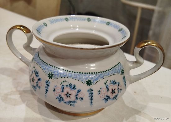 Сахарница СССР, без крышки, с рубля!!!