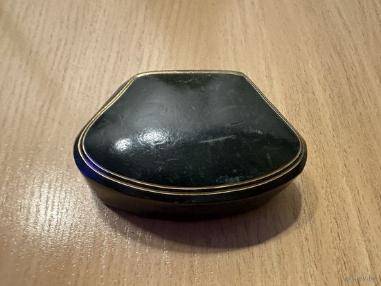 Коробочка из флорентийской кожи