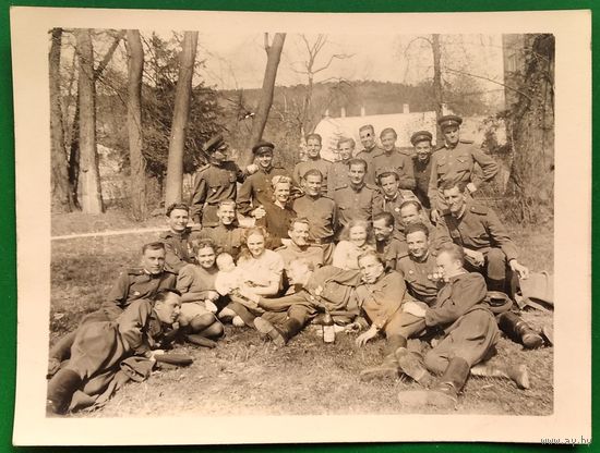 Фото группы военных. 1945-46 г. 9х11 см.