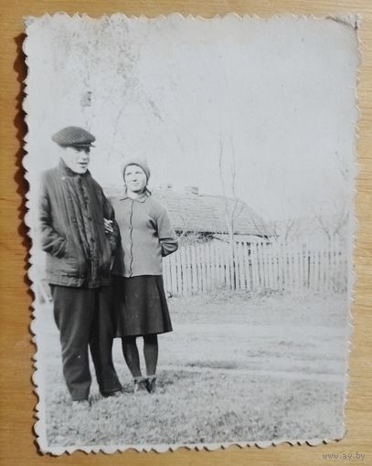 Старое фото (интересная крыша дома)