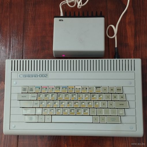 Персональный бытовой компьютер САНТАКА-002 из СССР 91год.