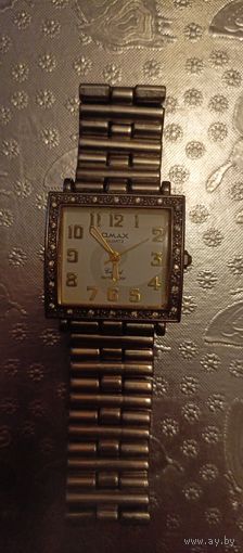 Часы наручные OMAX кварцевые, женские