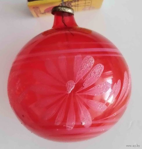 Елочная игрушка СССР. Большой прозрачный шар красный