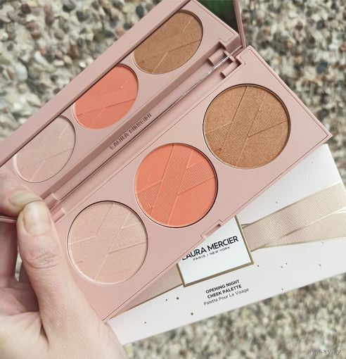 Палетка для макияжа лица Laura Mercier Opening Night Cheek Palette