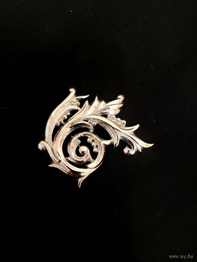 Брошь 85 год Ginnie Johansen