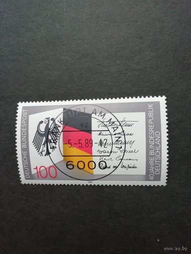 ФРГ 1989 Марка "40 лет со дня основания ФРГ" (гашеная с клеем) Mi.1421 каталог 0.90 евро