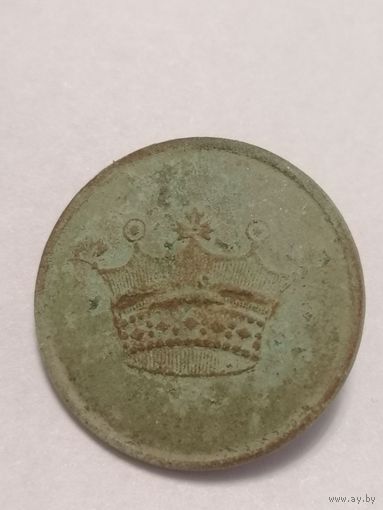 Огромная старая пуговица с короной