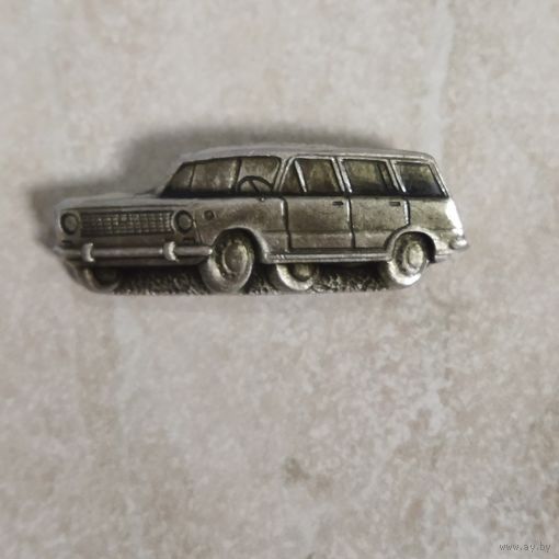 Значок. Автомобиль ВАЗ 2102. Ретро СССР.