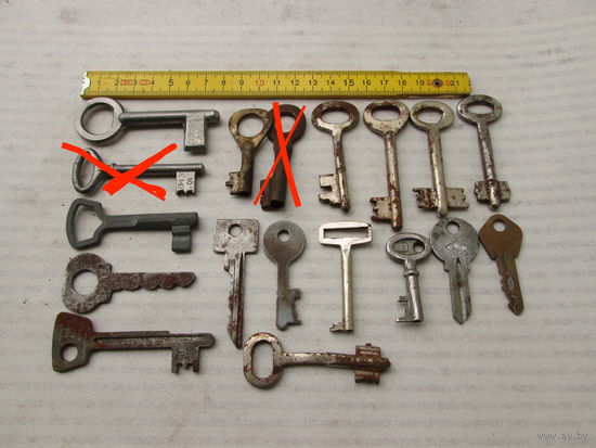 Ключи старинные . и редкие ,есть вагонные.Цена за все