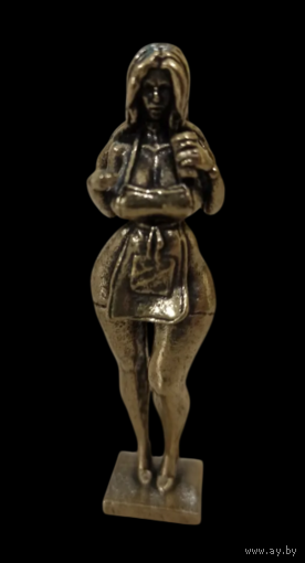 Статуэтка Красивая девушка Латунь