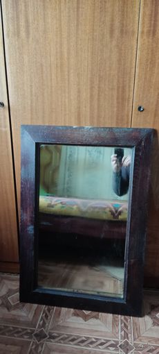 Довоенное зеркало в дубовой раме