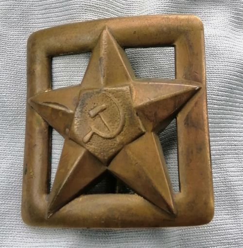 Пряжка, вариант для выпуска старшего офицерского состава СССР. Как есть.