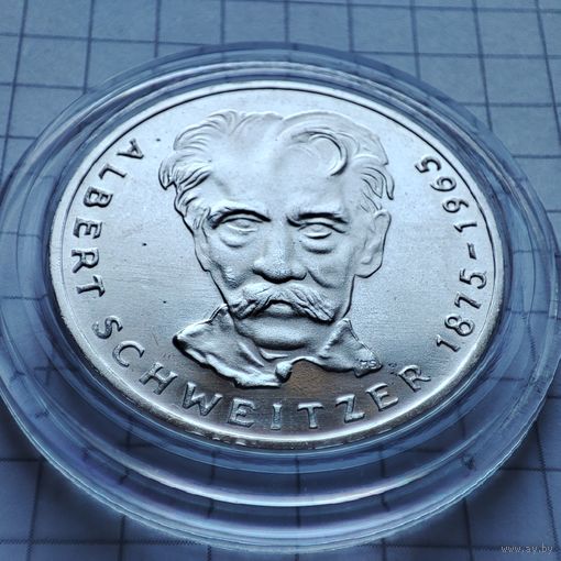 5 марок ФРГ 1975 года .100-летие со дня рождения философа Альберта Швейцера  .Серебро.