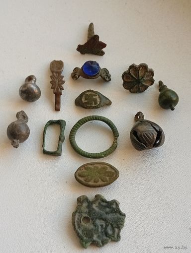 Лот стареньких предметов на тематическое панно!