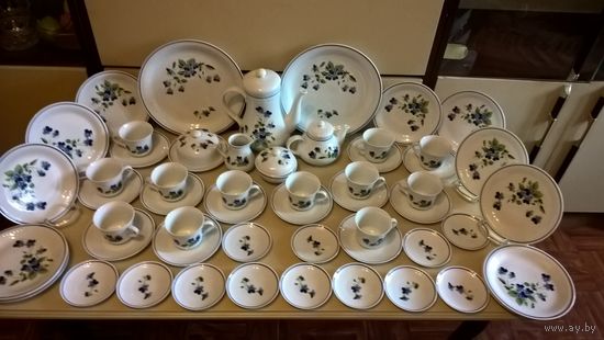 Сервиз фарфоровый"Фиалки",COLDITZ INGLASUR,Германия,новый,на 12персон(55предметов)