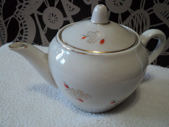 Заварник,Полонский фарфоровый з-д 1953-57гг,лот 16