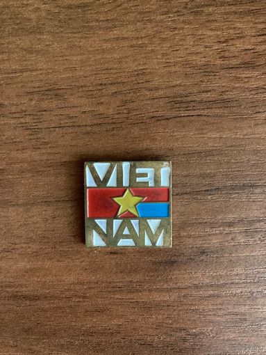 Знак. Вьетнам. ТМ. Без заколки