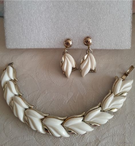 Винтажный комплект: браслет и серьги 60- х годов бренда KRAMER.