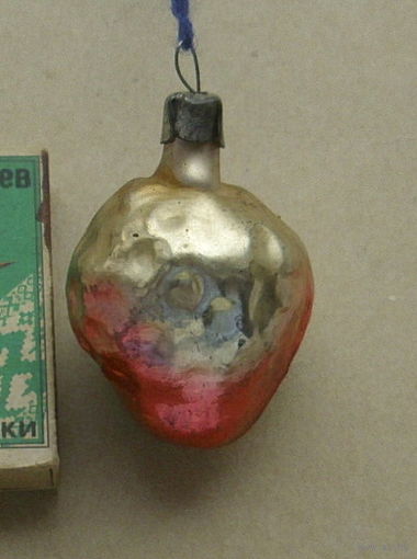 Ёлочная игрушка. Клубника. Д-44.