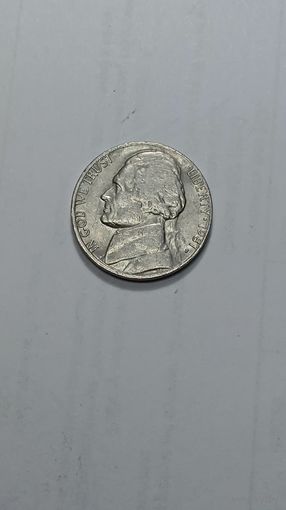 США 5 центов 1981 года . P