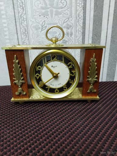Часы настольные (кабинетные) Маяк. Механика. 80-е г.