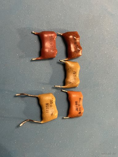 Конденсатор К31-11-3, 560 пФ, 250 В (цена за 1шт)
