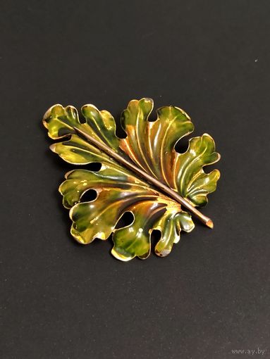 Брошь Weiss лист