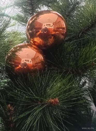 Ёлочная игрушка СССР. Шары. Диаметр 10 см. Два - одним лотом