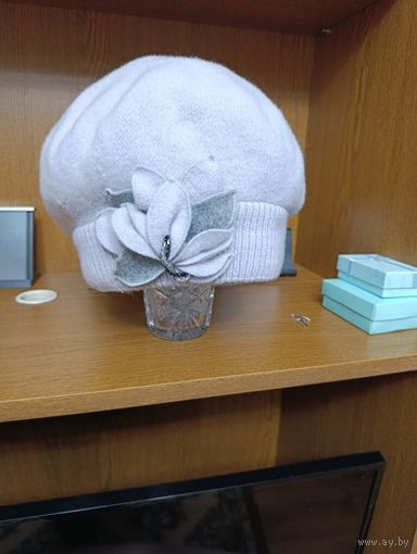 Женский головной убор