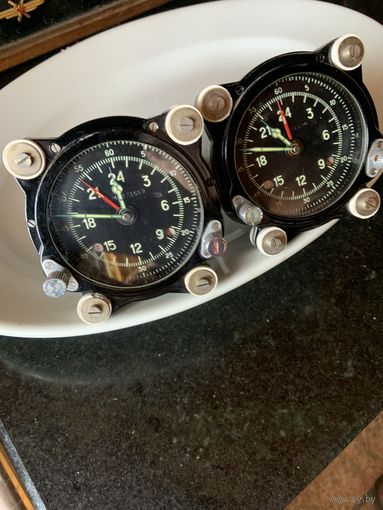 Редчайший-отличного сохрана,авиационный часовой "блок М55" с заглушкой по-родне. Все ТТХ и принцип работы смотрим на фото ниже!!!