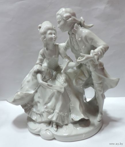 Статуэтка фарфоровая "Танцоры" 60-е годы Германия. Высота 18.5 см. Целая, без реставрации.