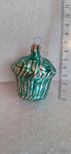 Ёлочная игрушка. Зелёная корзинка. 17-30