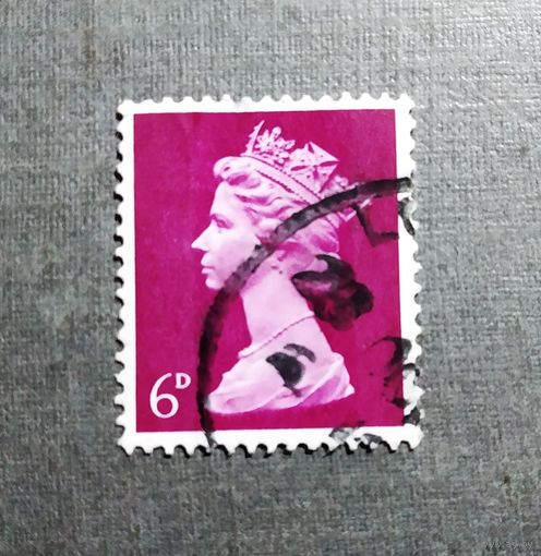 Марка Великобритания 1968 год Королева