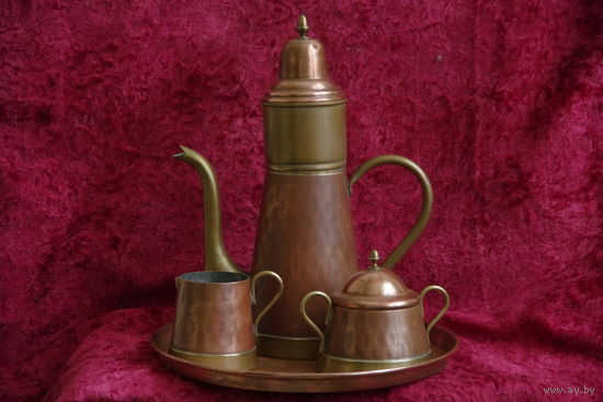 Кофейный набор с лужением ( медь , латунь ) 4 предмета ( кофейник , молочник , сахарница , поднос )