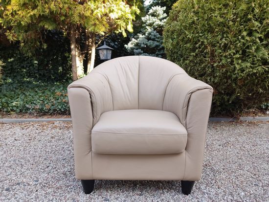 Мягкое Кресло, Натуральная Светлая Кожа, Европа.