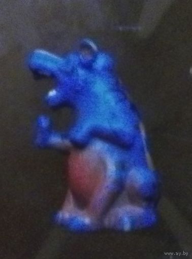 Синий