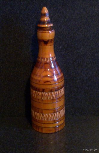 Бутылочка резная 20 см (тайник)