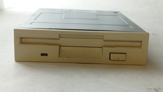 Привод FDD 3,5' Samsung 321B FBT4. Исправный, проверен.