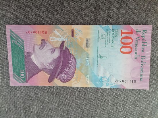 Венесуэла 100 UNC c рубля