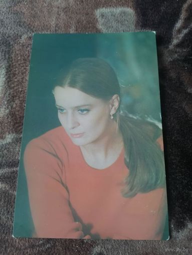 Актриса Нелли Пшенная