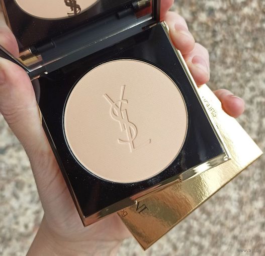Компактная пудра YSL All Hours Setting Powder 8.5 gr в оттенке B10