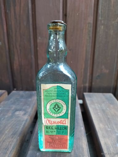Уксусная эссенция. Полная запечатана сургучом бутылка! Очень редкая!
